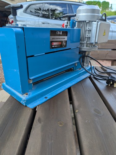 Electric wire stripping - electric,